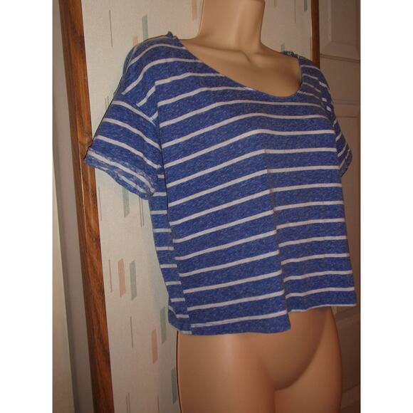 C & S Blue and White Striped Poly Blend Knit Crop Top Woman’s Sz.S - Picture 2 of 6